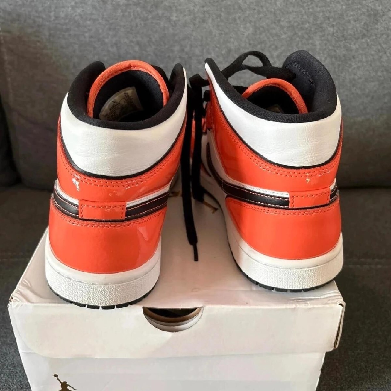 Jordan 1 mid Turf 42