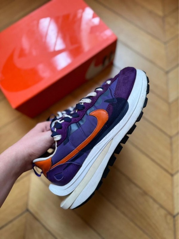 Nike Vaporwaffle Sacai Iris 2