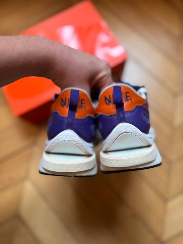 Nike Vaporwaffle Sacai Iris 2