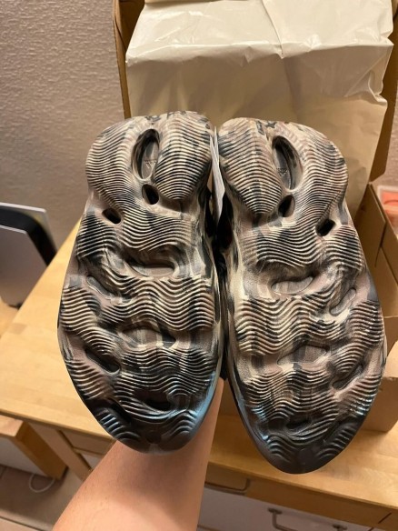 Adidas Yeezy Foam