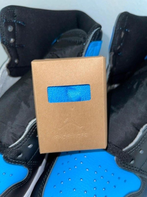 Jordan 1 UNC toe 2