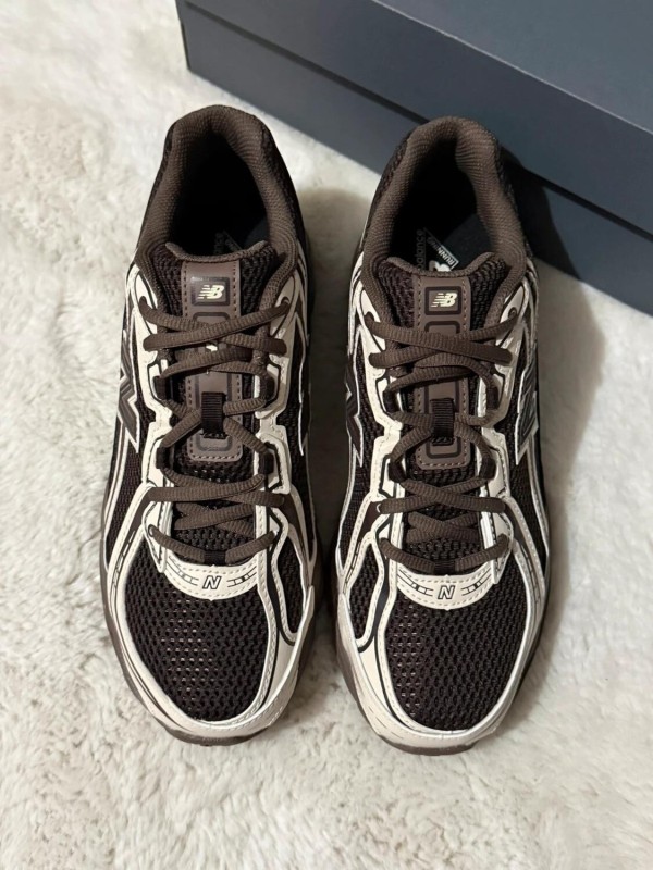 New Balance U740 'Brown/Marron' 40,5 2