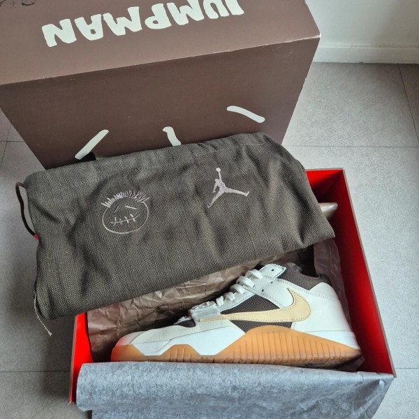 Jumpman Jack TR " Sail "
