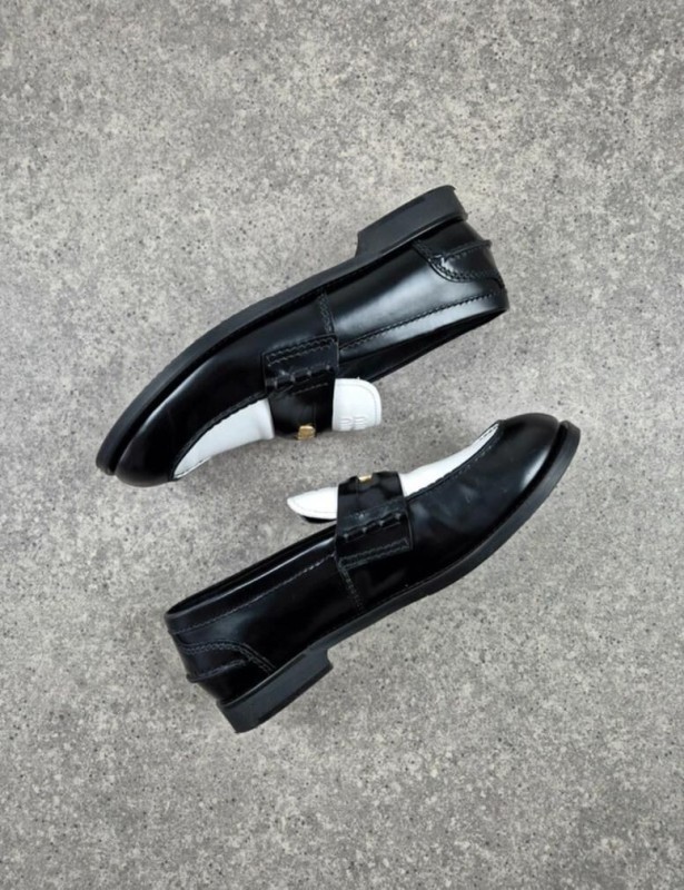 Mocassins en cuir Miu Miu Black & White taille 42
