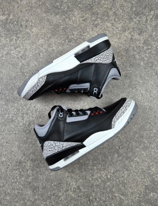 Nike Air Jordan 3 Retro Black Cement taille 42,5