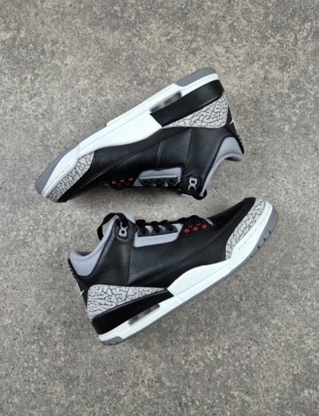Nike Air Jordan 3 Retro Black Cement taille 42,5