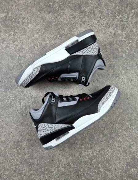 Nike Air Jordan 3 Retro Black Cement taille 42,5