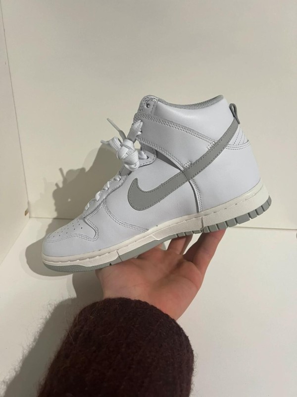 Nike Dunk High Neutral Grey (W) 2