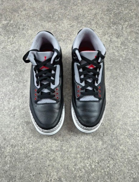 Nike Air Jordan 3 Retro Black Cement taille 42,5