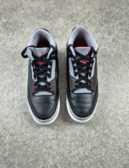 Nike Air Jordan 3 Retro Black Cement taille 42,5