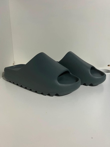 Yeezy Slide Slate Marine