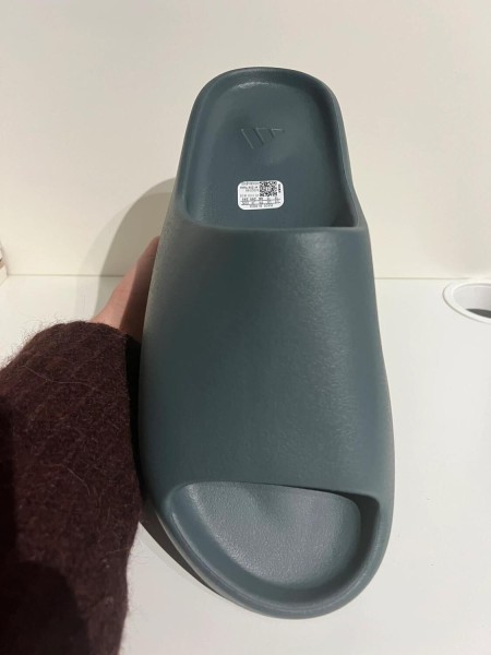 Yeezy Slide Slate Marine