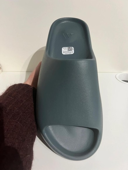 Yeezy Slide Slate Marine