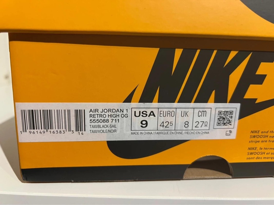 Nike Air Jordan 1 High Taxi 2