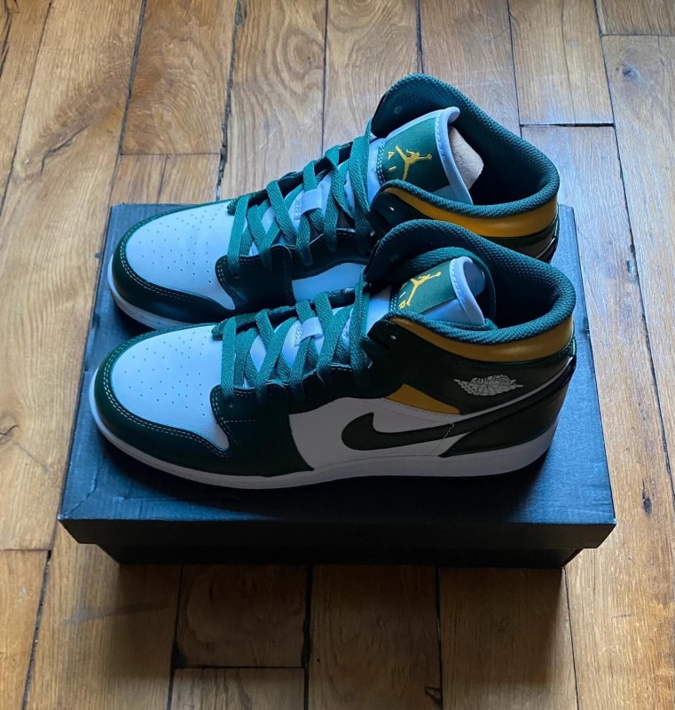 Jordan 1 mid Sonics (2021) (gs) 554725-371 2