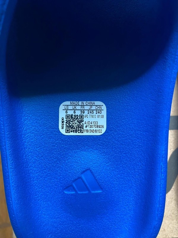 Adidas yeezy slide azure ID4133 2