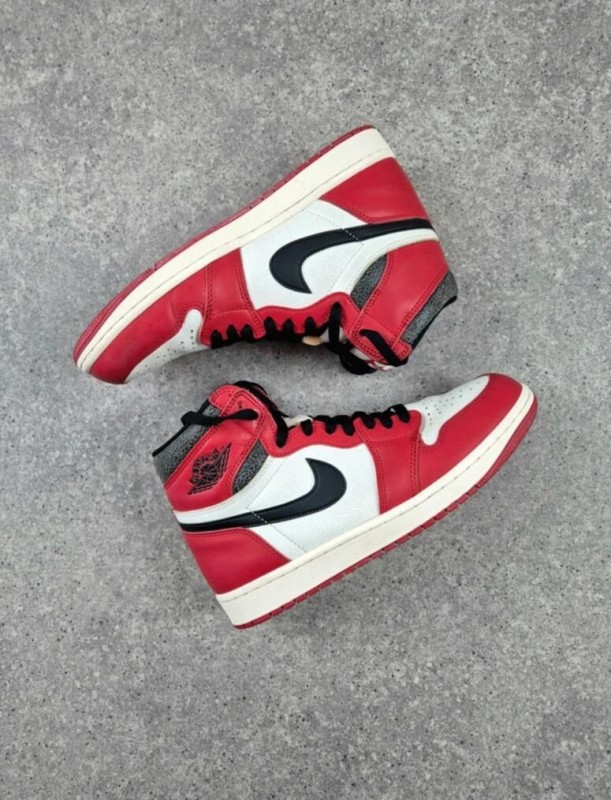 Nike Air Jordan 1 High Chicago Lost and Found taille 42,5