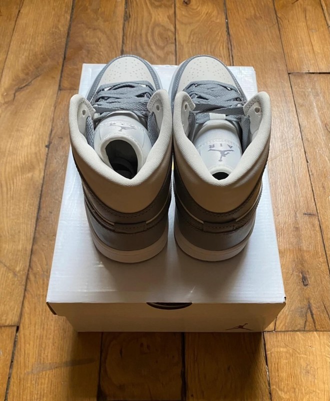 Jordan 1 mid stealth (w) BQ6472-115 2