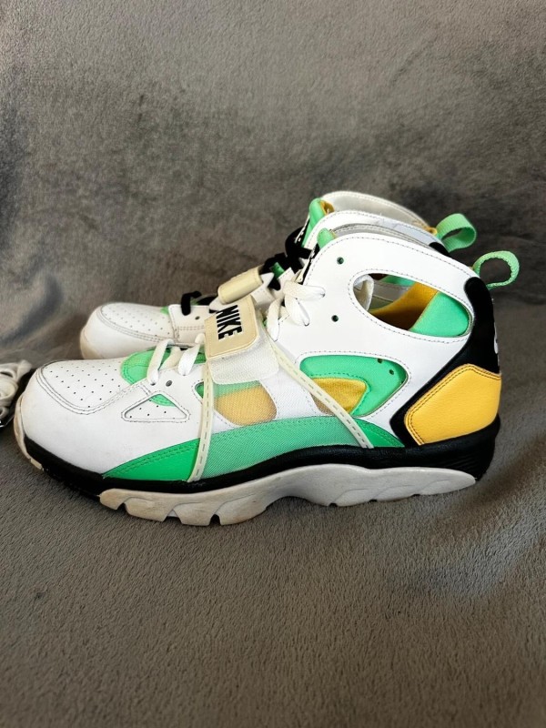 Nike air trainer huarache 2