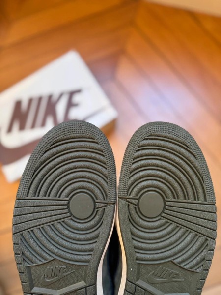Air Jordan 1 Low Travis Scott Medium Olive