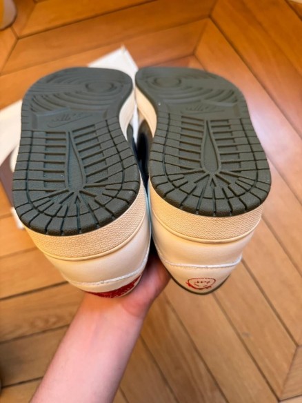 Air Jordan 1 Low Travis Scott Medium Olive