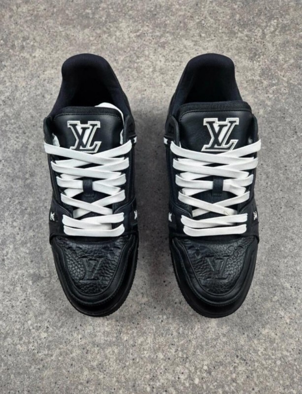 Basket Louis Vuitton LV Trainer taille 42 2