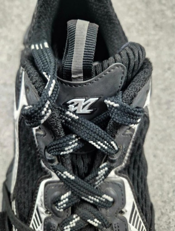 Sneakers Balenciaga 3XL taille 41 2