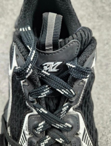 Sneakers Balenciaga 3XL taille 41