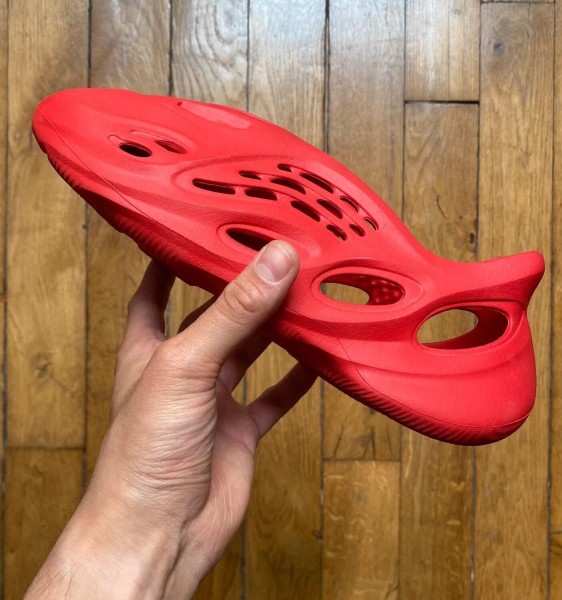 Adidas yeezy foam rnnr vermillon GW3355
