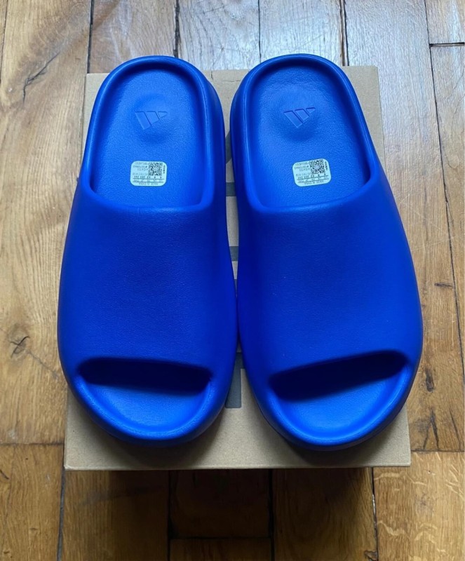 Adidas yeezy slide azure ID4133 2