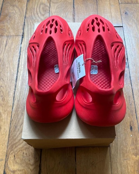 Adidas yeezy foam rnnr vermillon GW3355