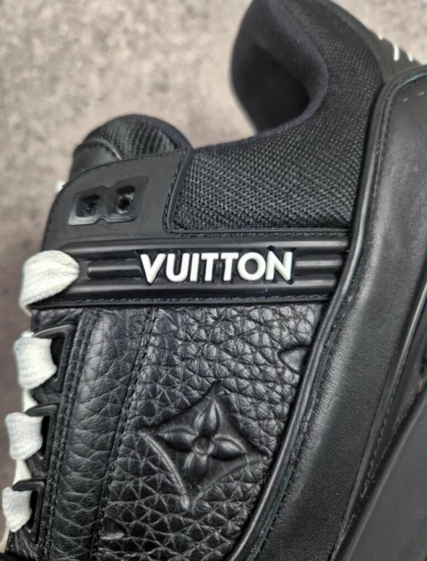 Basket Louis Vuitton LV Trainer taille 42 2
