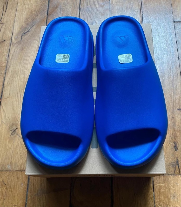 adidas yeezy slide azure ID4133 2