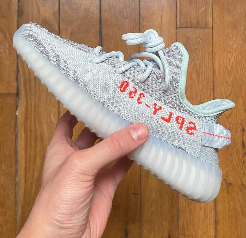 Adidas yeezy boost 350 v2 blue tint B37571