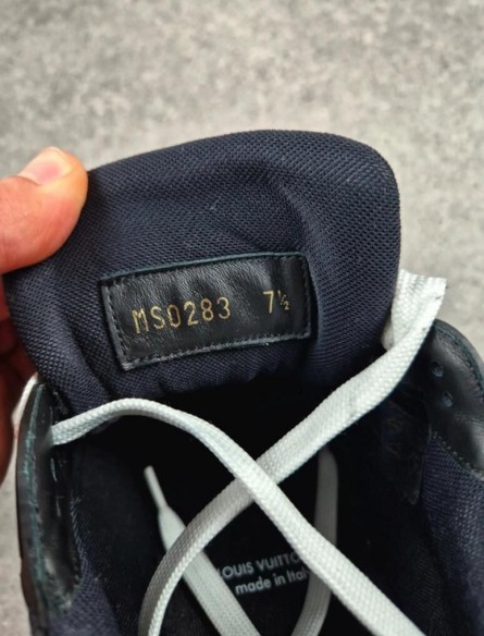 Basket Louis Vuitton LV Trainer taille 42