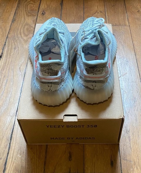 Adidas yeezy boost 350 v2 blue tint B37571