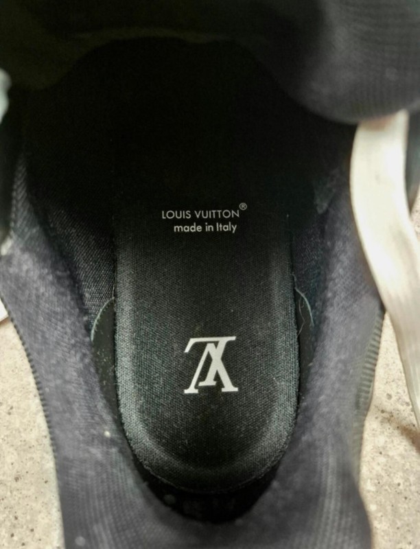 Basket Louis Vuitton LV Trainer taille 42 2