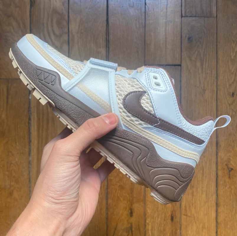 Nike zoom field Jaxx Travis scott Light chocolate