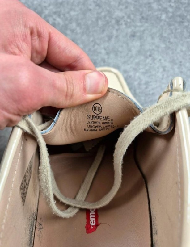 Clarks Wallabee Supreme Verni beige taille 44 2