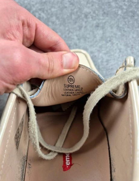 Clarks Wallabee Supreme Verni beige taille 44