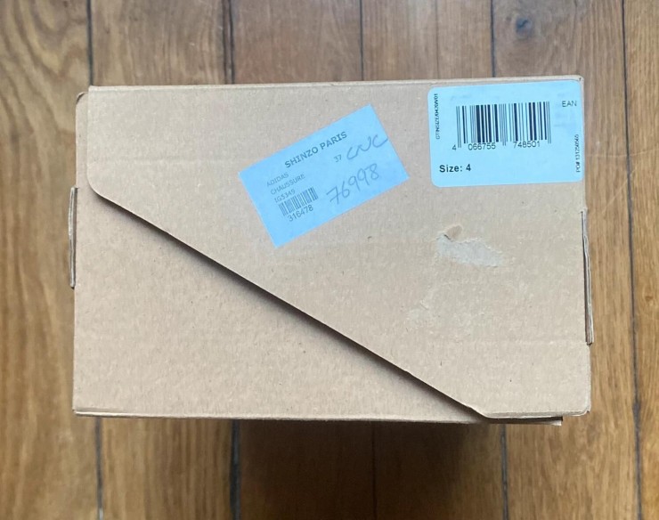 Adidas yeezy foam rnr carbon