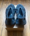 Adidas yeezy foam rnr onyx black