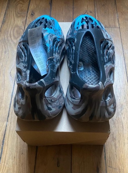 Adidas yeezy foam rnr mx cinder