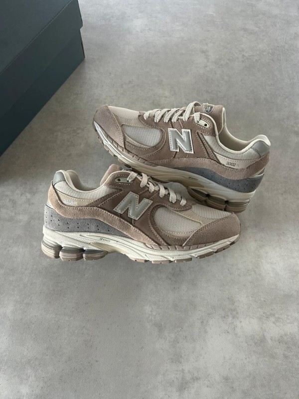New balance 2002r driftwood brown sandstone grey