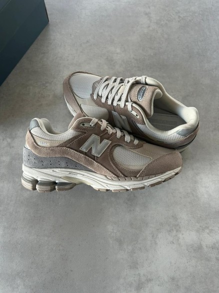 New balance 2002r driftwood brown sandstone grey