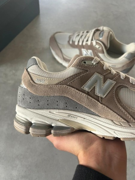 New balance 2002r driftwood brown sandstone grey