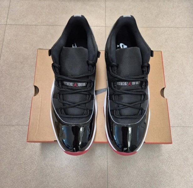 Jordan 11 Low "Bred" 2025