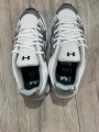 Ua Sola / under armour / silver / argenter / blanche / taille 39