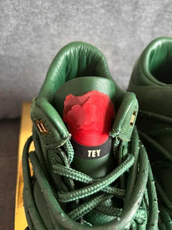 Jordan 3 retro Teyana Taylor "Concrete Rose" 38 2