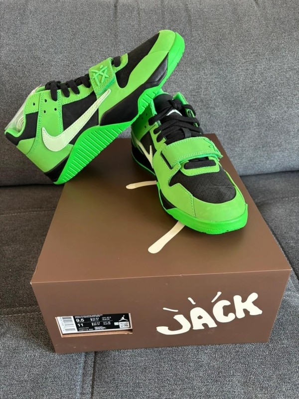 Jumpman x Travis Scott T-Rexx 43